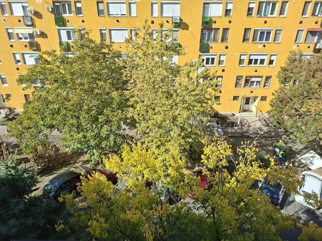 Eladó téglalakás, Vácon 69.5 M Ft, 2+1 szobás