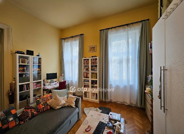 Eladó téglalakás, Budapesten, VI. kerületben 89.9 M Ft, 2 szobás
