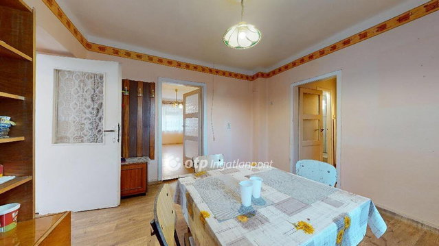 Eladó családi ház, Nagyhalászban 25.8 M Ft, 2 szobás