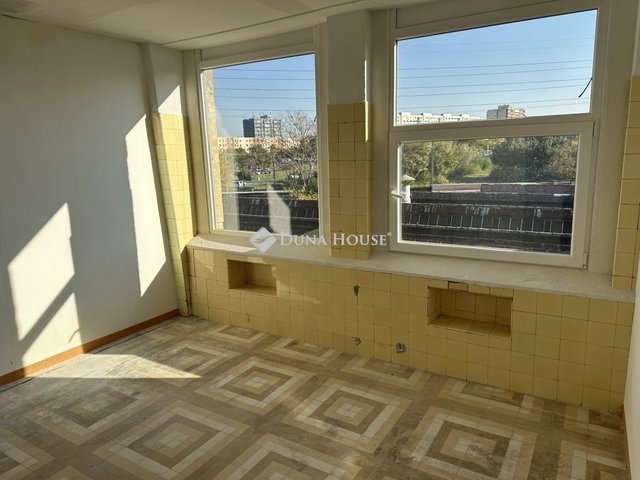 Eladó ipari ingatlan, Budapesten, IX. kerületben 209.9 M Ft