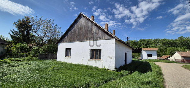 Eladó családi ház, Tiszacsegén 16.3 M Ft, 3 szobás