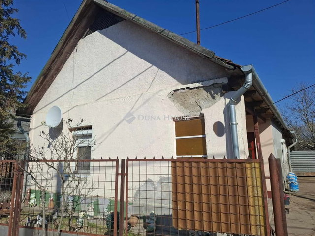 Eladó családi ház, Tápióbicskén 23.5 M Ft, 3 szobás