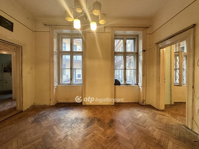 Eladó téglalakás, Budapesten, VIII. kerületben 49.9 M Ft