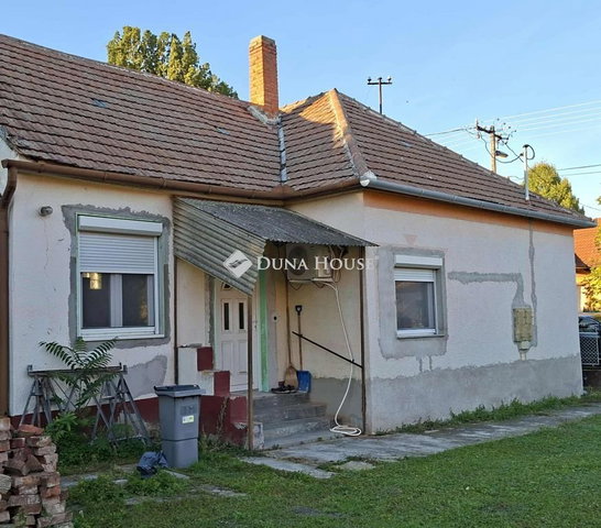 Eladó családi ház, Dörön 38 M Ft, 3 szobás