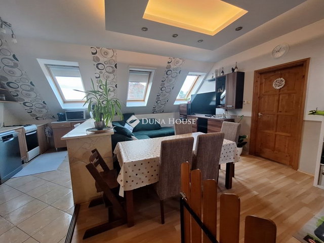 Eladó családi ház, Bükön 82 M Ft, 10 szobás