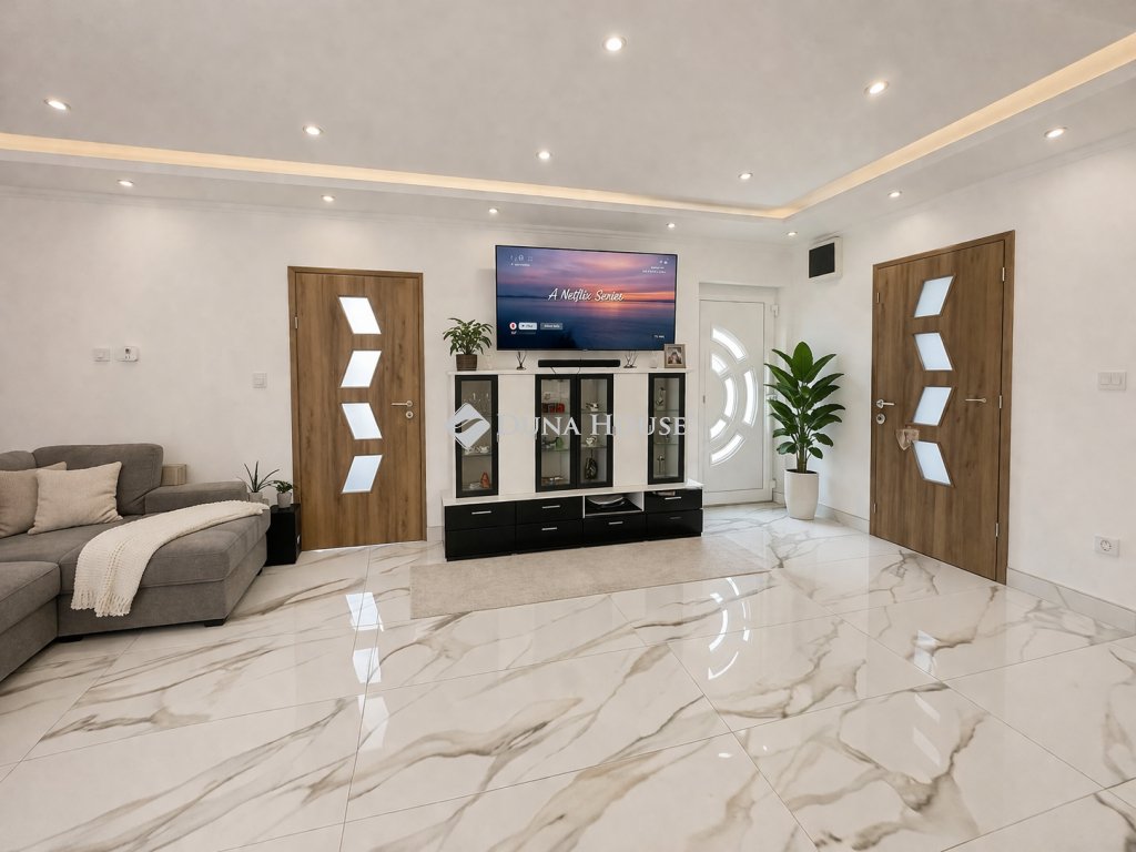4 bed · 90m² · 49.900.000 ft
