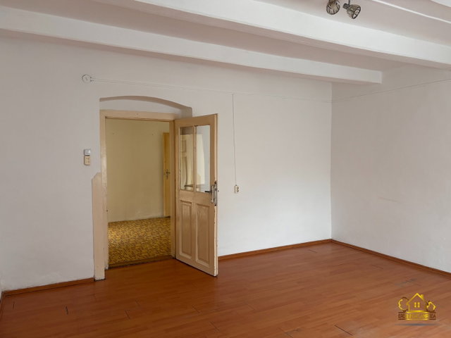 Eladó családi ház, Taksonyon 28.8 M Ft, 1 szobás