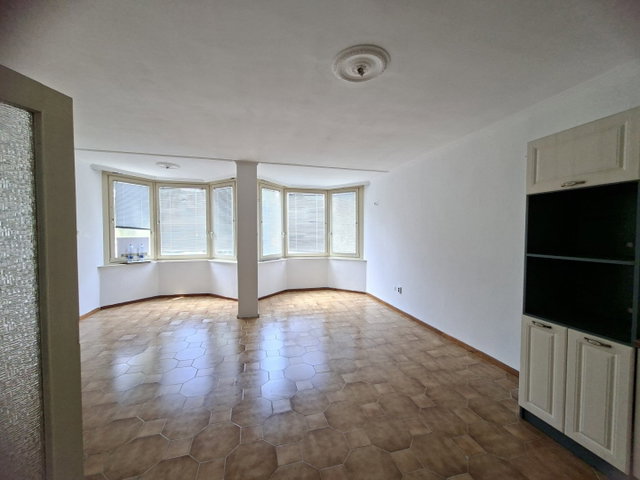 Eladó téglalakás, Szolnokon 62 M Ft, 4 szobás