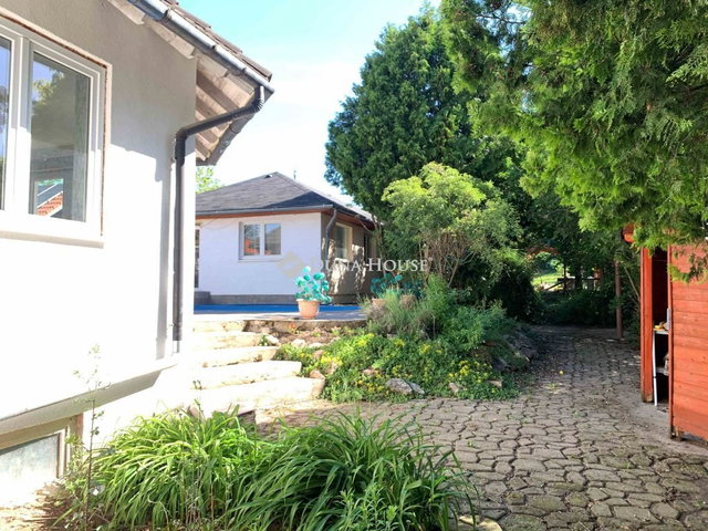 Eladó családi ház, Válon 135 M Ft, 3 szobás