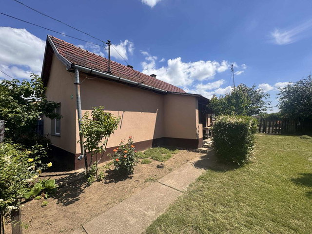Eladó családi ház, Hosszúpályin 24.9 M Ft, 2 szobás