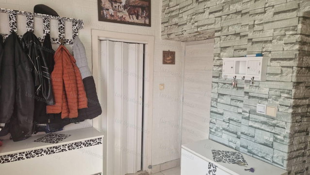 Eladó családi ház, Csolnokon 42 M Ft, 3 szobás
