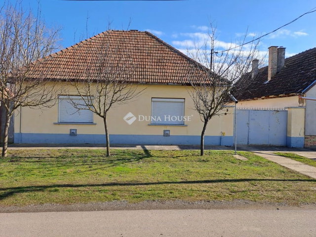 Eladó családi ház, Bácsbokodon 15 M Ft, 3 szobás