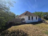 Eladó családi ház, Katymáron 12 M Ft, 3 szobás