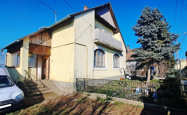 Eladó családi ház, Berhidán 49.9 M Ft, 5 szobás