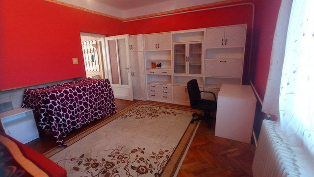 Eladó családi ház, Eszteregnyén 39.8 M Ft, 5 szobás