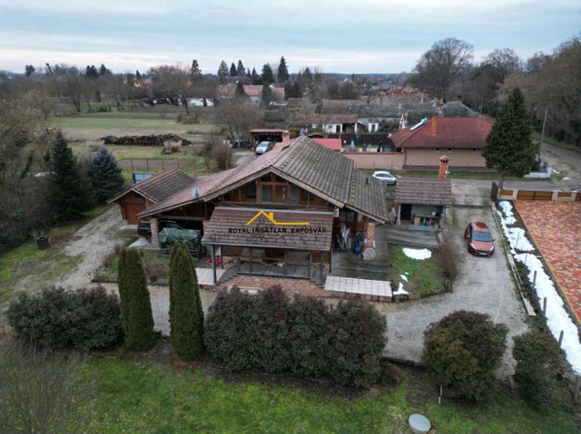 Eladó családi ház, Nagybajomban, Hársfa utcában 80 M Ft