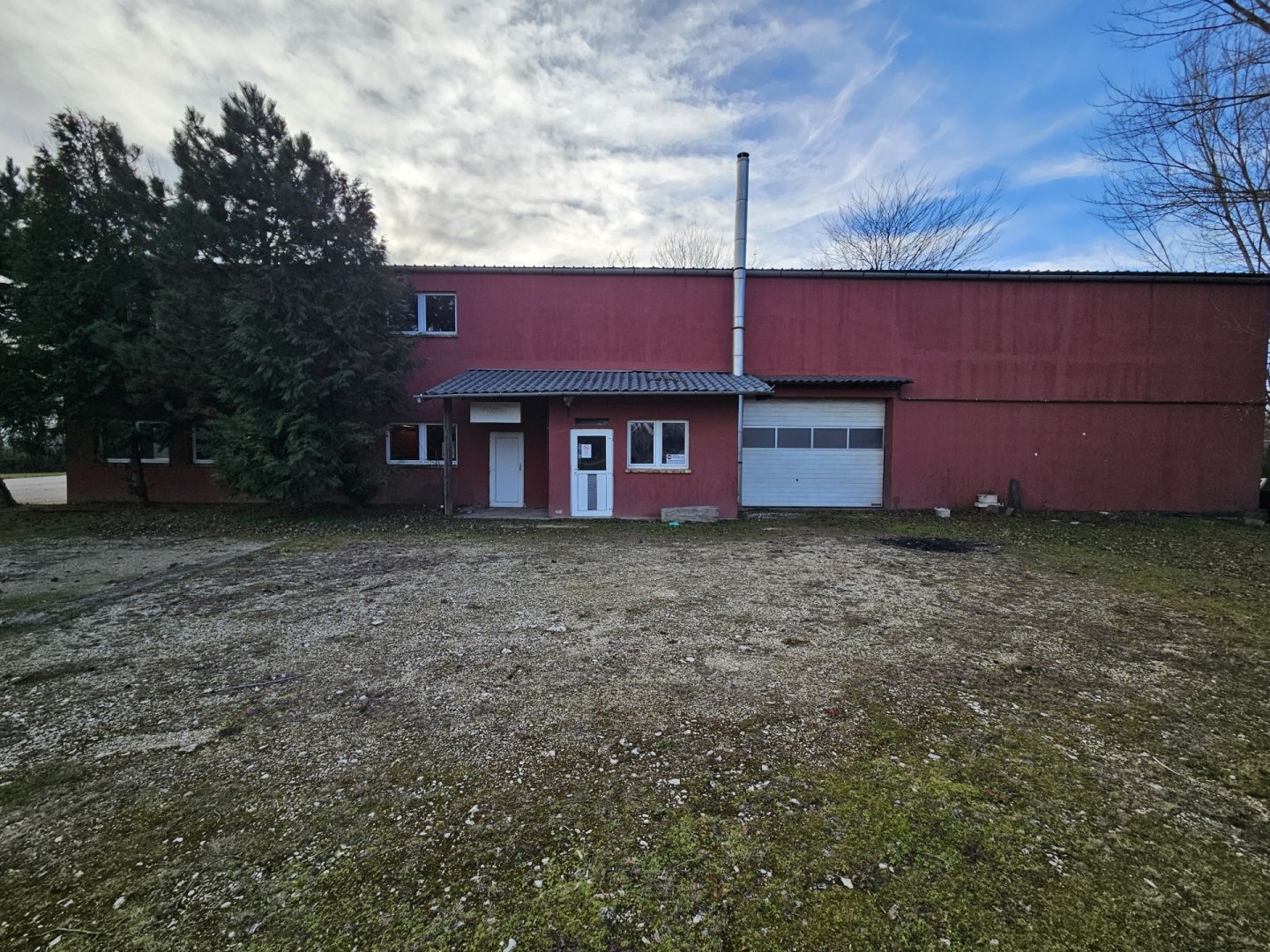 842 m² · 70.000.000 Ft