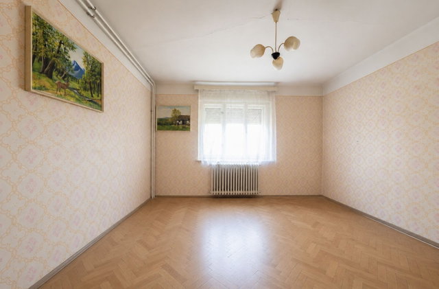 Eladó családi ház, Péterin 41.8 M Ft, 3 szobás