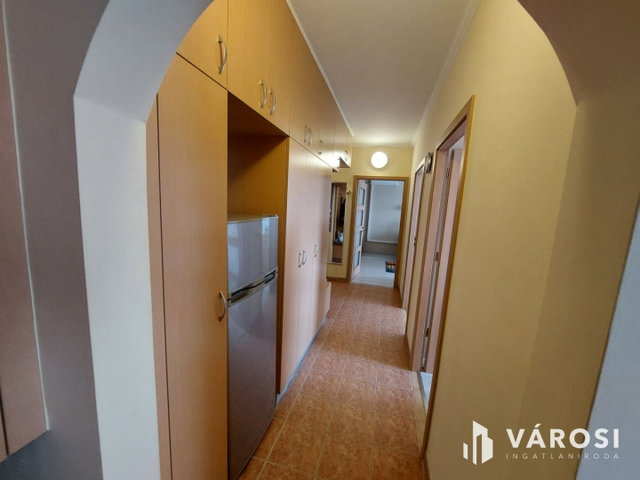 Kiadó panellakás, albérlet, Debrecenben 250 E Ft / hó