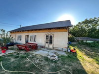 Eladó családi ház, Dánszentmiklóson 29 M Ft, 3 szobás