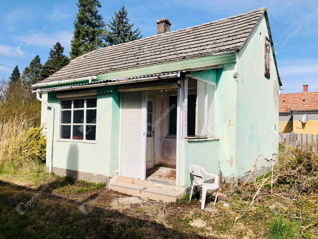 Eladó családi ház, Zákányfalun 5.9 M Ft, 1 szobás