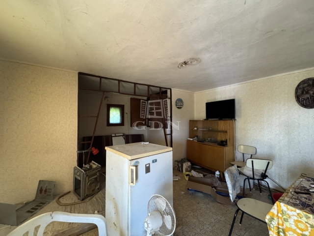 Eladó nyaraló, Polgárdin 7 M Ft, 1 szobás / költözzbe.hu