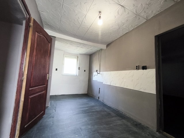 Eladó családi ház, Dombóváron 13 M Ft, 2 szobás