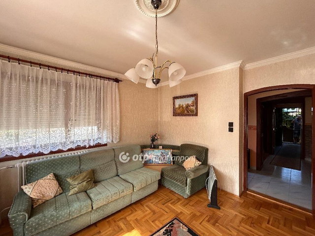 Eladó családi ház, Alsónémediben 119 M Ft, 5+1 szobás