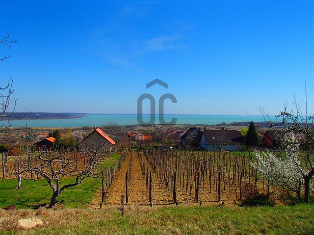 Eladó családi ház, Balatonalmádiban 181 M Ft, 6 szobás