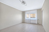 Eladó panellakás, Tatabányán 28.5 M Ft, 1+1 szobás