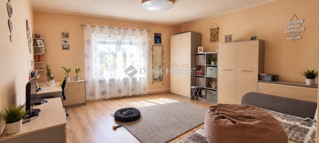 Eladó családi ház, Pécsett 119 M Ft, 3+1 szobás