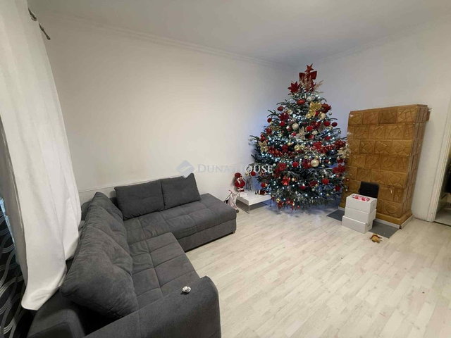 Eladó téglalakás, Mosonmagyaróváron 31.9 M Ft, 2 szobás