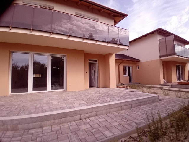 Eladó ikerház, Keszthelyen, Csabagyöngye utcában 129.9 M Ft