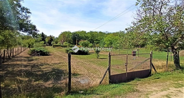 Eladó mezogazdasagi ingatlan, Kecskeméten 26.2 M Ft, 2 szobás