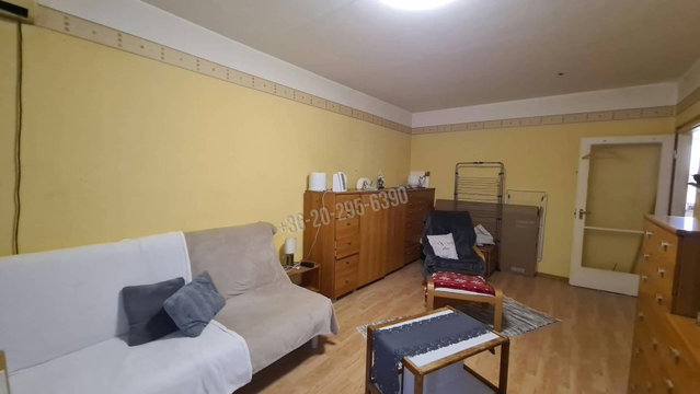 Eladó panellakás, Dunaújvárosban 26.99 M Ft, 2 szobás