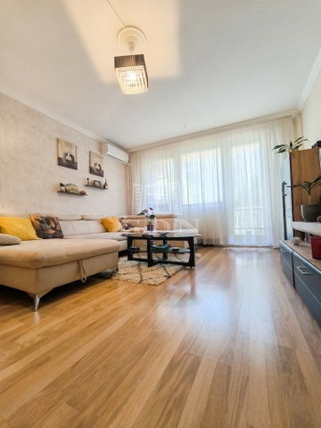 Eladó panellakás, Budapesten, XXI. kerületben 83 M Ft, 2+1 szobás