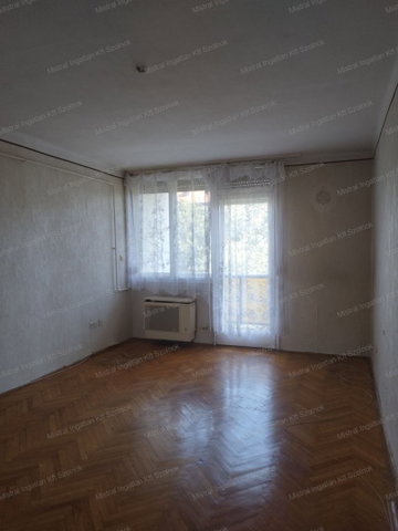 Eladó téglalakás, Szolnokon 27.9 M Ft, 2 szobás