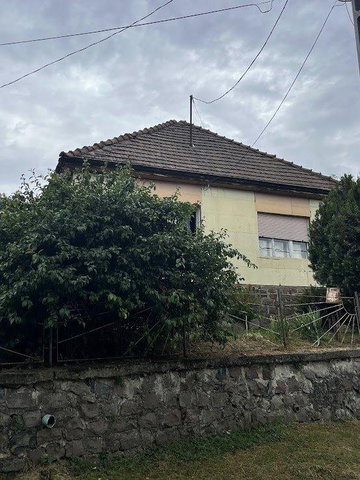 Eladó családi ház, Salgótarjánban 13.6 M Ft, 2 szobás