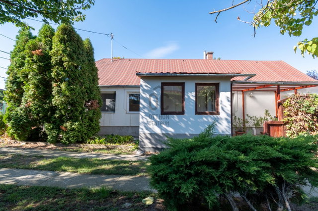 Eladó családi ház, Magyaralmáson 44 M Ft, 3 szobás