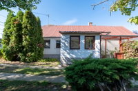 Eladó családi ház, Magyaralmáson 44 M Ft, 3 szobás