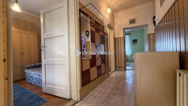 Eladó családi ház, Szombathelyen 64.99 M Ft, 3 szobás