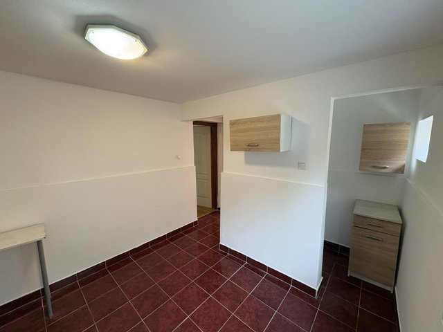 Eladó családi ház, Kaposváron, Nyár utcában 27.9 M Ft