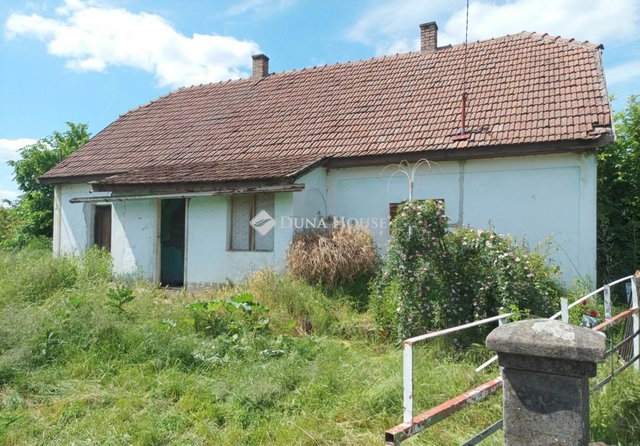 Eladó családi ház, Csengerújfaluban 6.99 M Ft, 4 szobás