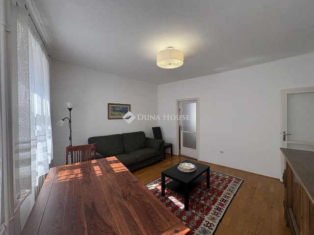 Eladó téglalakás, Győrött, Liszt Ferenc utcában 69 M Ft