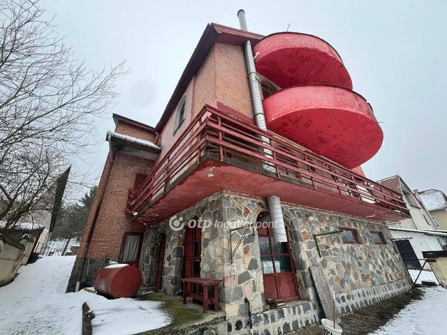 Eladó hotel, Pilisszentlászlón 220 M Ft / költözzbe.hu
