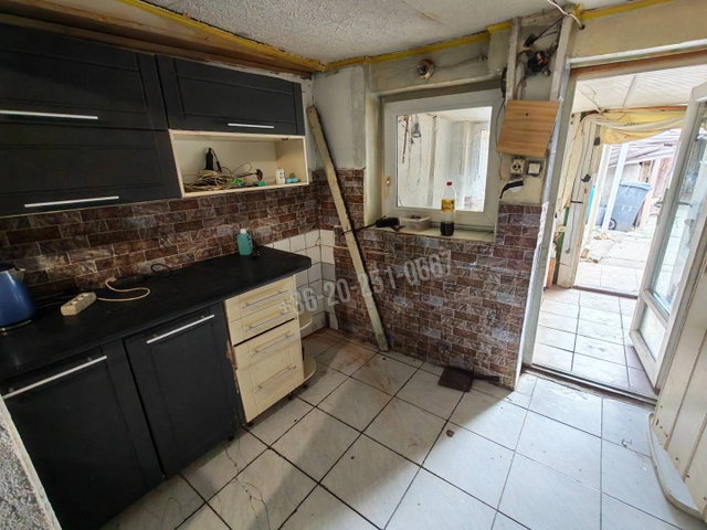 Eladó családi ház, Mohácson 5.9 M Ft, 2 szobás