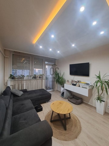 Eladó panellakás, Debrecenben 69.5 M Ft, 3 szobás
