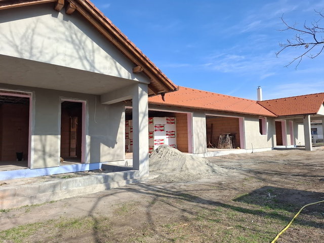 Eladó ikerház, Vasadon 92 M Ft, 4 szobás / költözzbe.hu