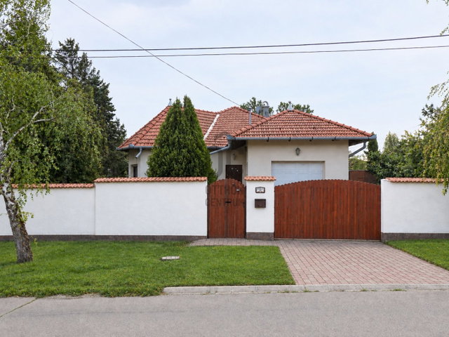 Eladó családi ház, Érden 148 M Ft, 4 szobás