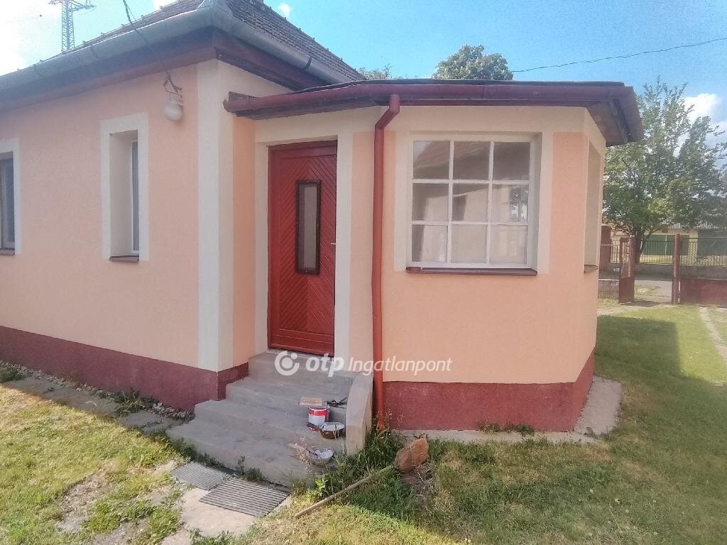 2 bed · 76m² · 42.000.000 ft